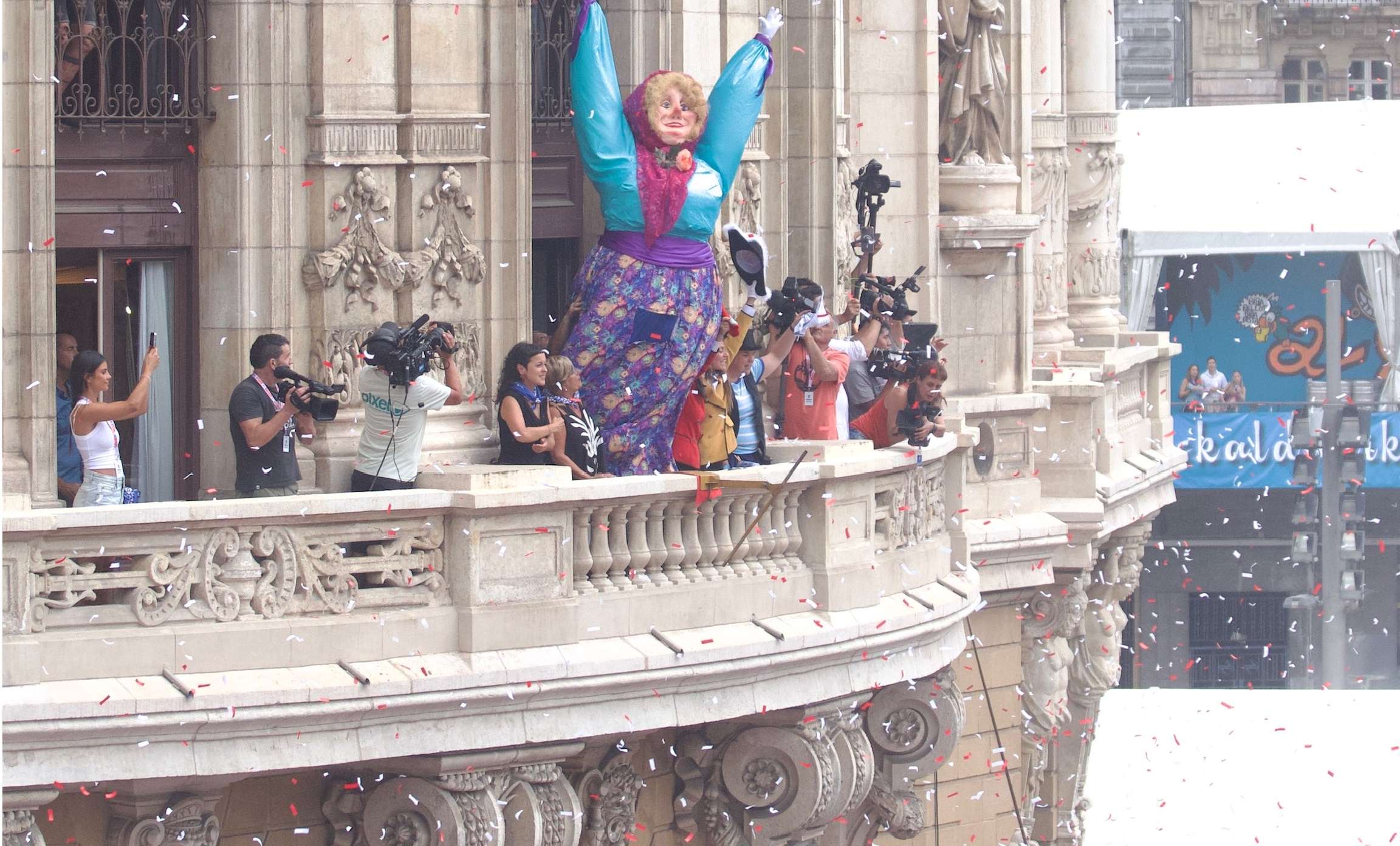 Bilbao lanza la convocatoria del concurso de carteles para seleccionar la imagen de Aste Nagusia 2025