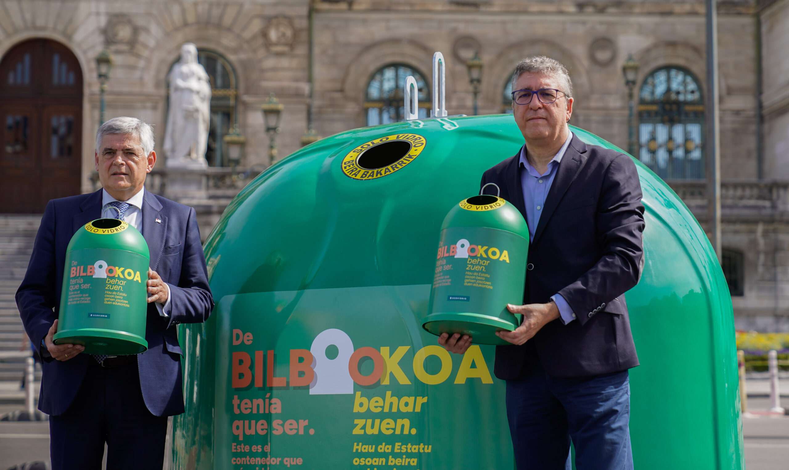 Bilbao incrementa casi un 2 % la recogida selectiva de envases de vidrio y cuenta con el contenedor más productivo del estado, situado en la plaza del Ensanche