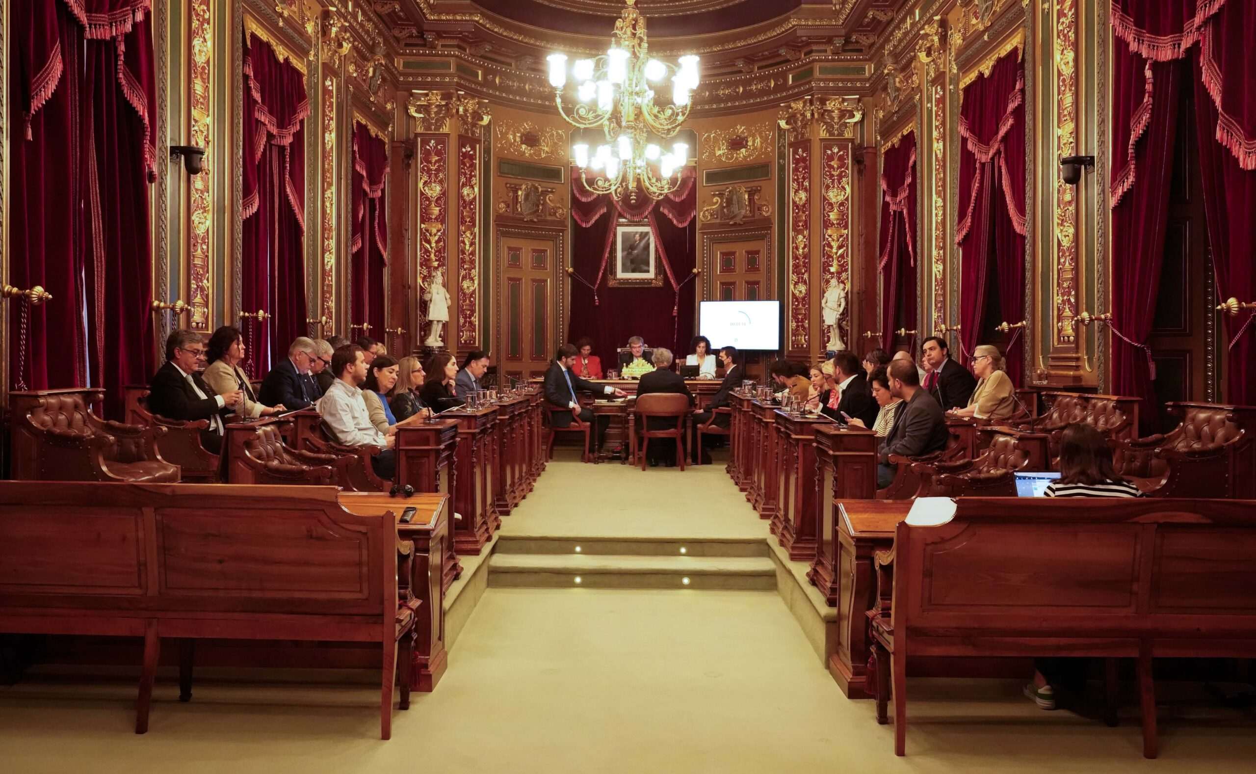 Bilbao congela los tributos municipales de 2026 y aplica por primera vez la tasa de residuos urbanos