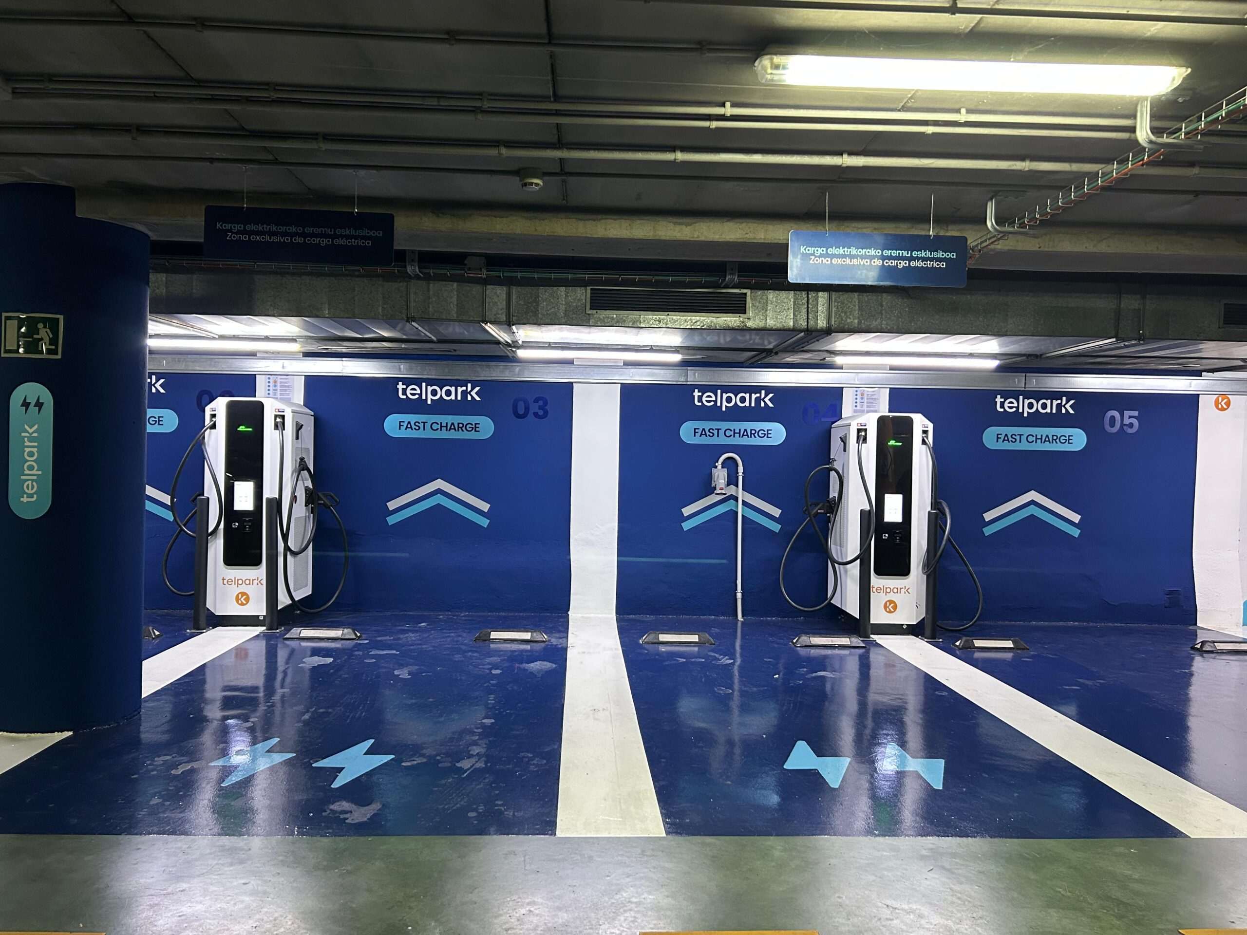 El Ayuntamiento de Bilbao y Telpark ofrecen carga gratuita de vehículos eléctricos en los aparcamientos de Azkuna Zentroa e Indautxu