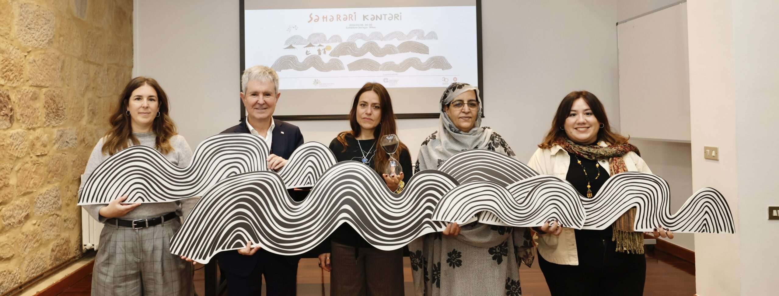 El Ayuntamiento colabora con Saharari Kantari, evento que reunirá el próximo 28 de febrero a más de quince artistas vascas y saharauis en un concierto en el Palacio Euskalduna