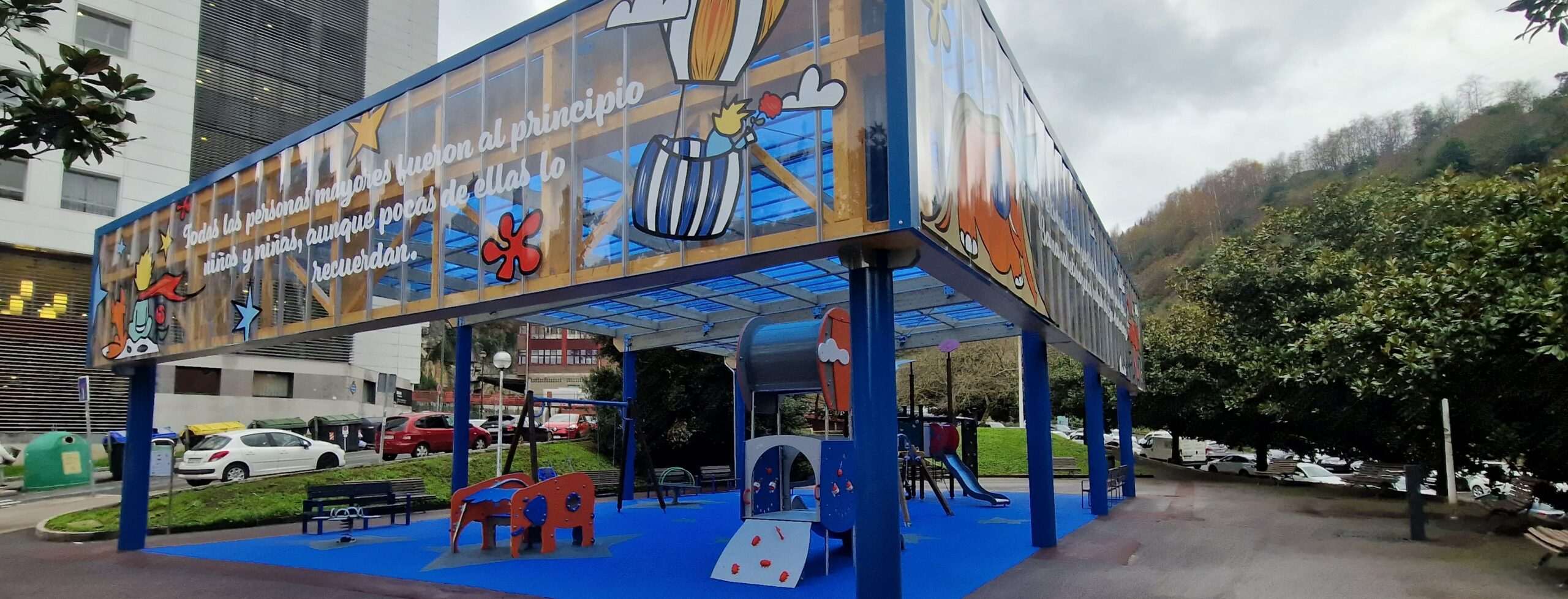 El Ayuntamiento de Bilbao inaugura los juegos infantiles de la Plaza Intxaurtxueta en Errekaldeberri tras finalizar las obras de mejora