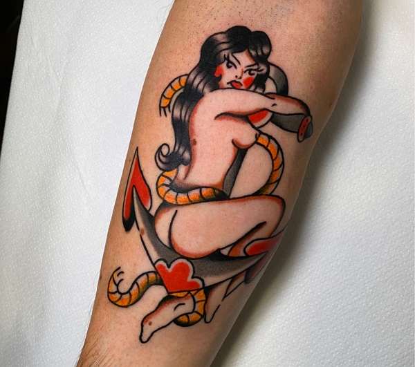 Tai Tattoo Piercing