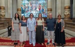 Elixabete Etxanobe da la bienvenida a Ibilaldia 2026 en el Palacio Foral