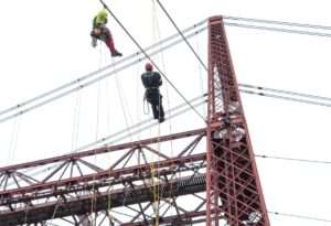 Primera Jornada de Rescate Técnico en Euskadi Especialistas del Estado se Reúnen en el Puente Bizkaia
