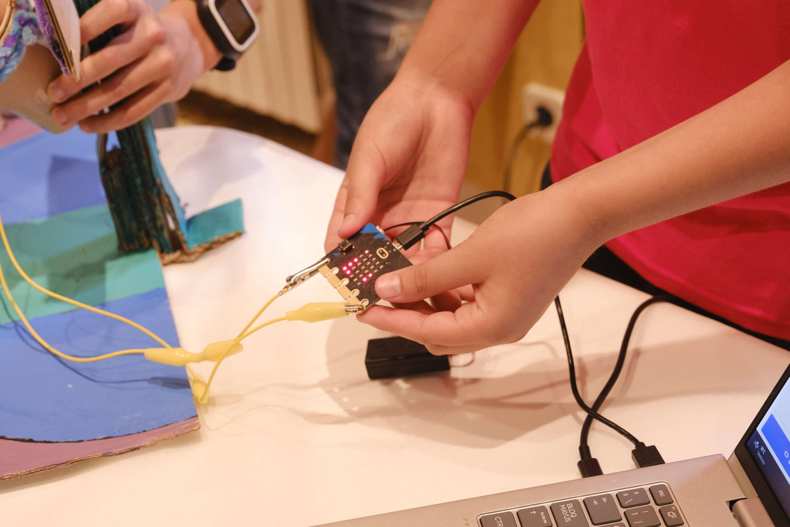 Cuatro talleres STEAM para jóvenes de 12 a 14 años: Ayuntamiento de Pamplona impulsa la ciencia en septiembre