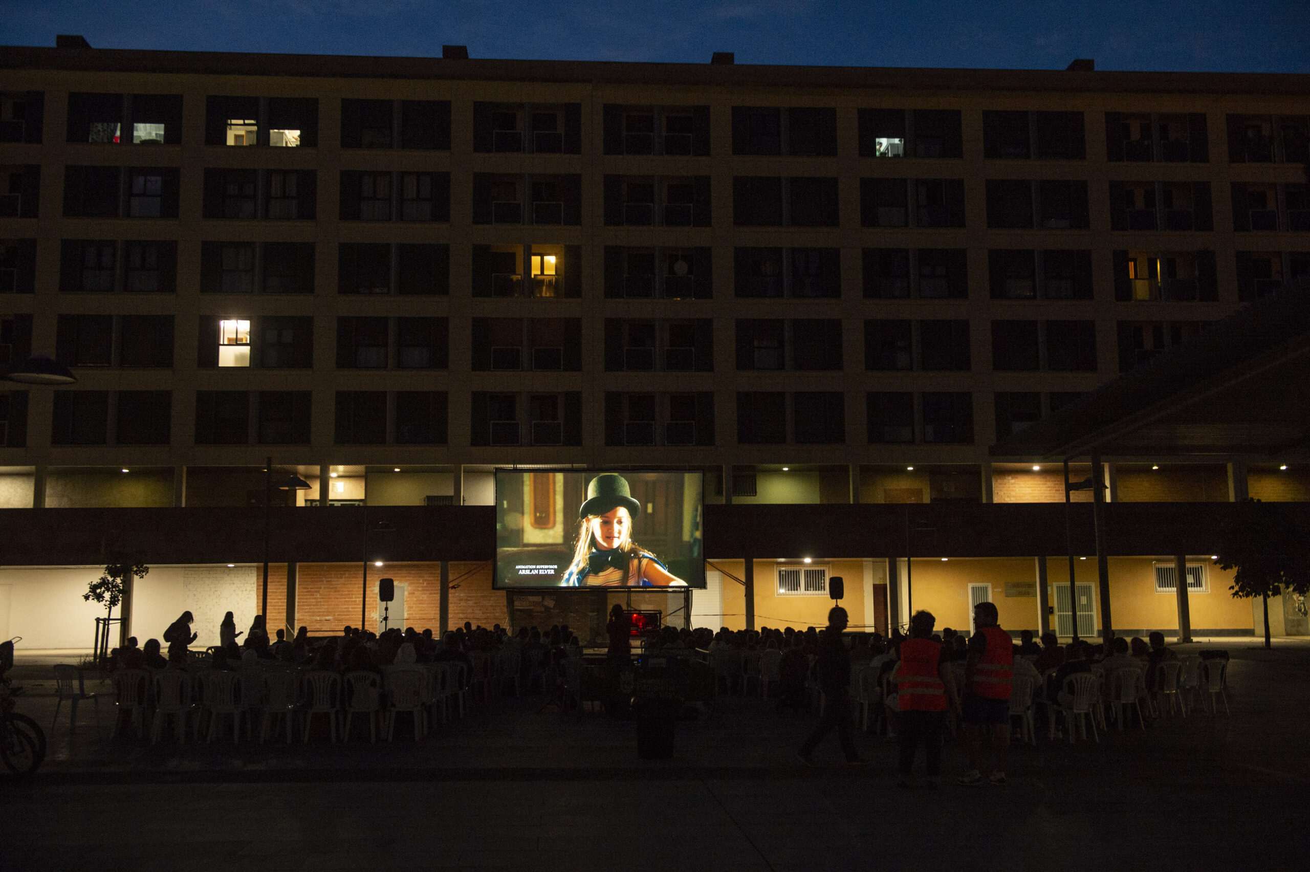Cinco películas de drama, animación y aventuras en 'Noches de Cine': la proyección regresa la próxima semana a diversos barrios de la ciudad