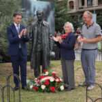 Donostia celebra el 130 aniversario del nacimiento del Lehendakari Jesús María de Leizaola con un homenaje del Gobierno Vasco