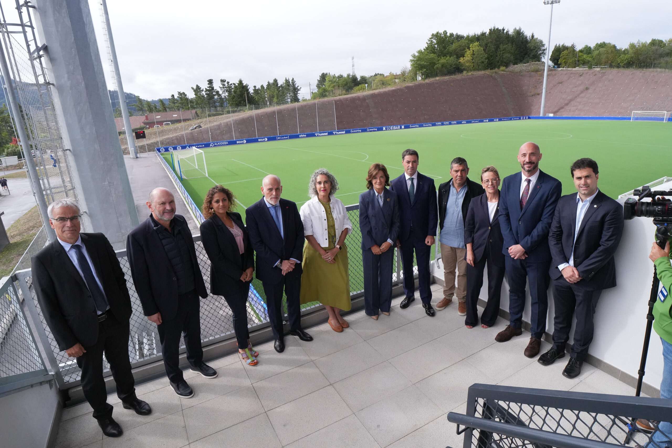 Inauguración de la Ciudad Deportiva de la Sociedad Deportiva Eibar con la presencia del Lehendakari Imanol Pradales