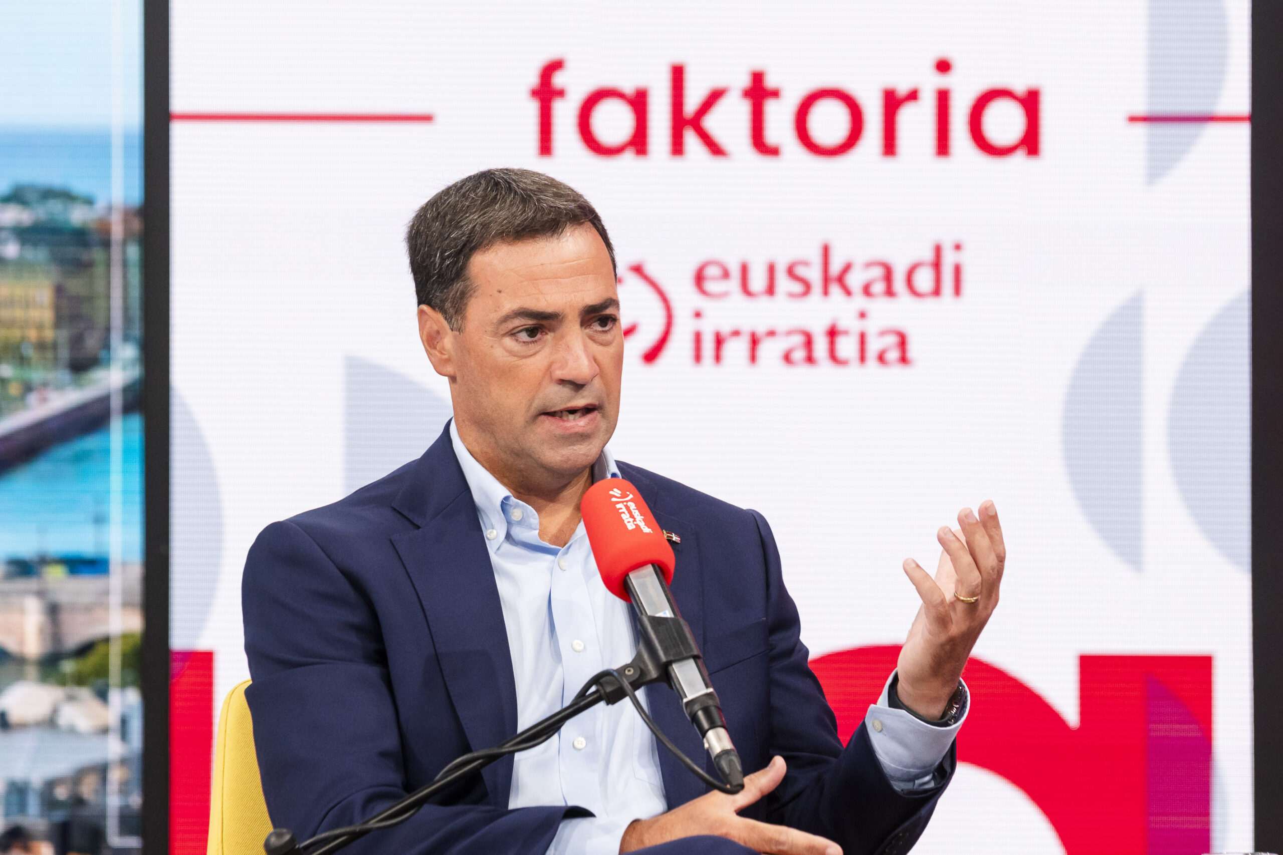 Lehendakari analiza la actualidad de Euskadi en exclusiva para Euskadi Irratia