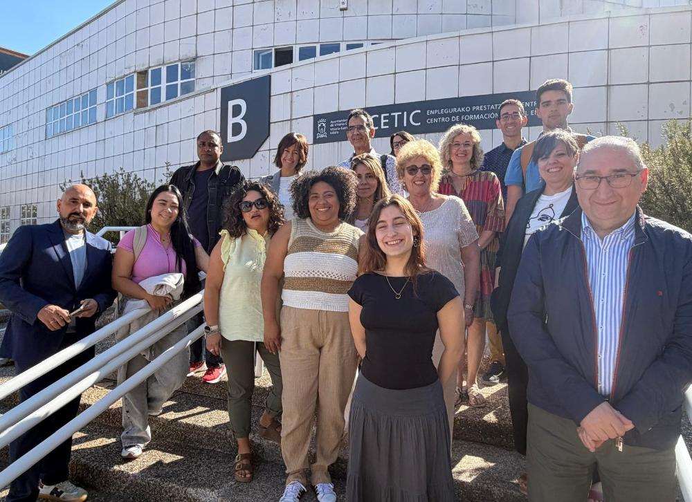 La evolución de los participantes en la Lanzadera de Empleo de Vitoria Gasteiz destaca durante una visita institucional