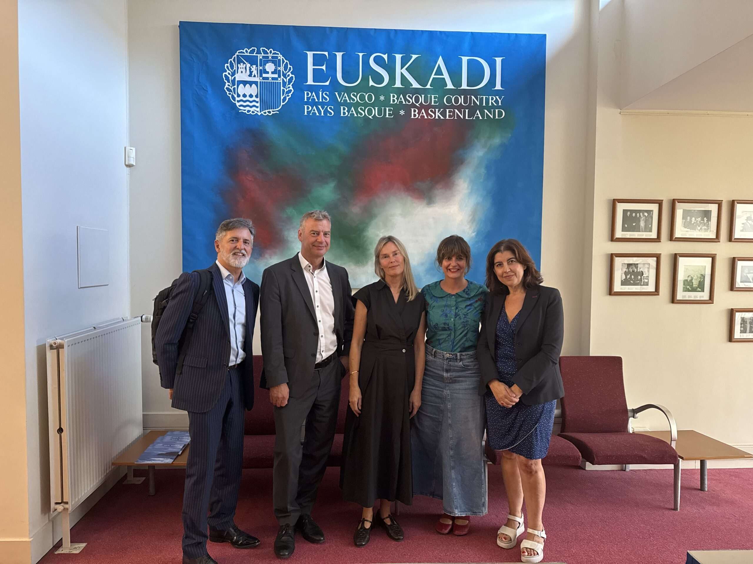 Euskadi refuerza su compromiso con las migraciones y la Comunidad Vasca Global en Bruselas