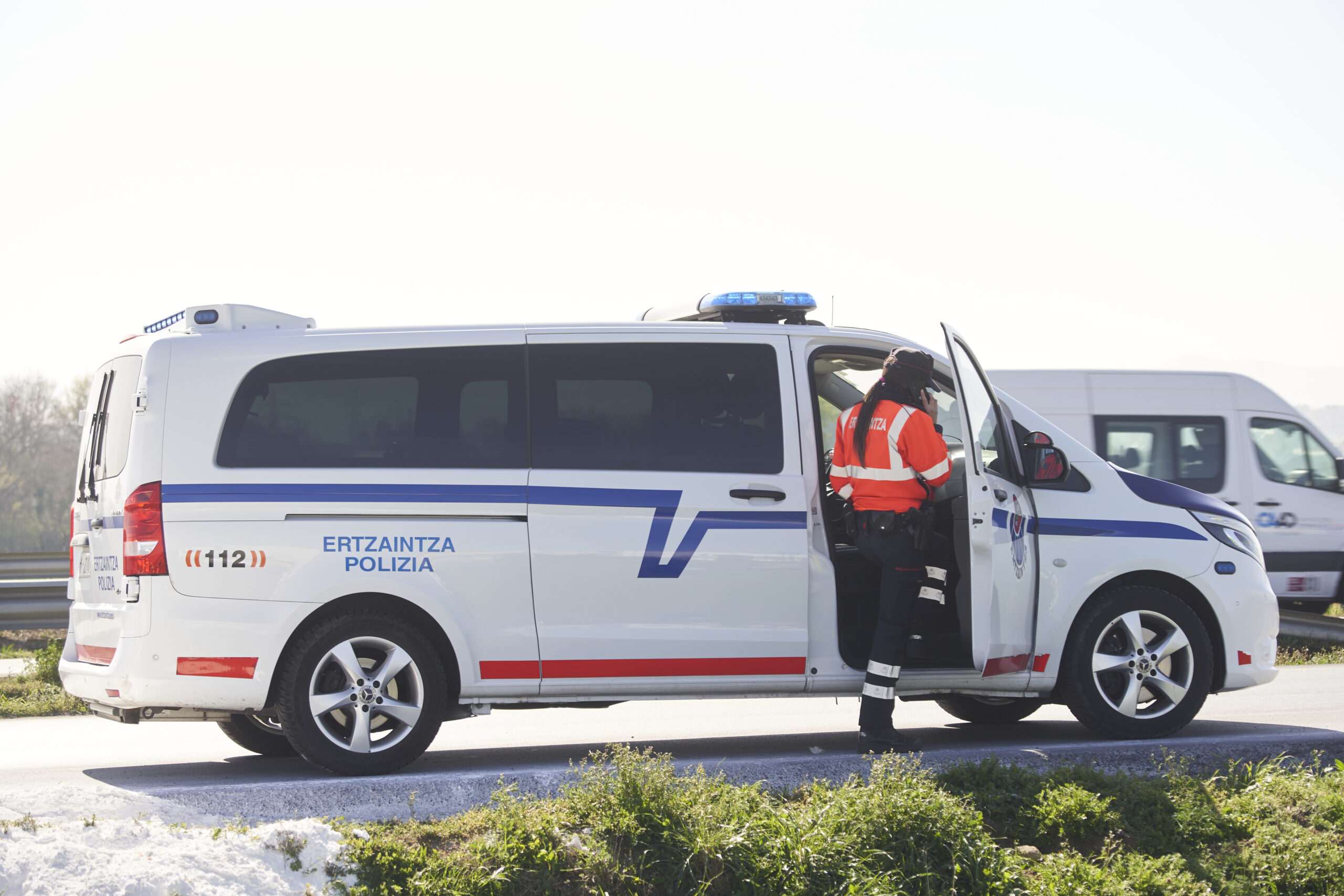 Euskal Polizia refuerza los controles de velocidad en las carreteras del País Vasco