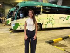 Autobús matutino al aeropuerto de Loiu disponible todo el año gracias al Departamento de Movilidad, Turismo y Ordenación del Territorio