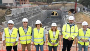 Finalizan las excavaciones de la Línea 5 de Metro en Galdakao: Elixabete Etxanobe inspecciona las obras de Aperribai y Bengoetxe