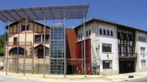 760.000 euros para impulsar la emancipación juvenil: nueva vivienda de alquiler en la Diputación Foral