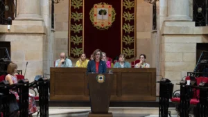 Nuevos Acuerdos a la Vista: Elixabete Etxanobe Propone Cuatro Pactos Clave para el Futuro de la Legislatura