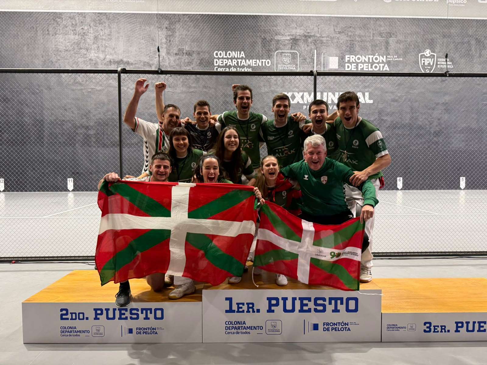 Euskadi hace historia en Uruguay al lograr sus primeras medallas oficiales en el Mundial de Pelota Vasca