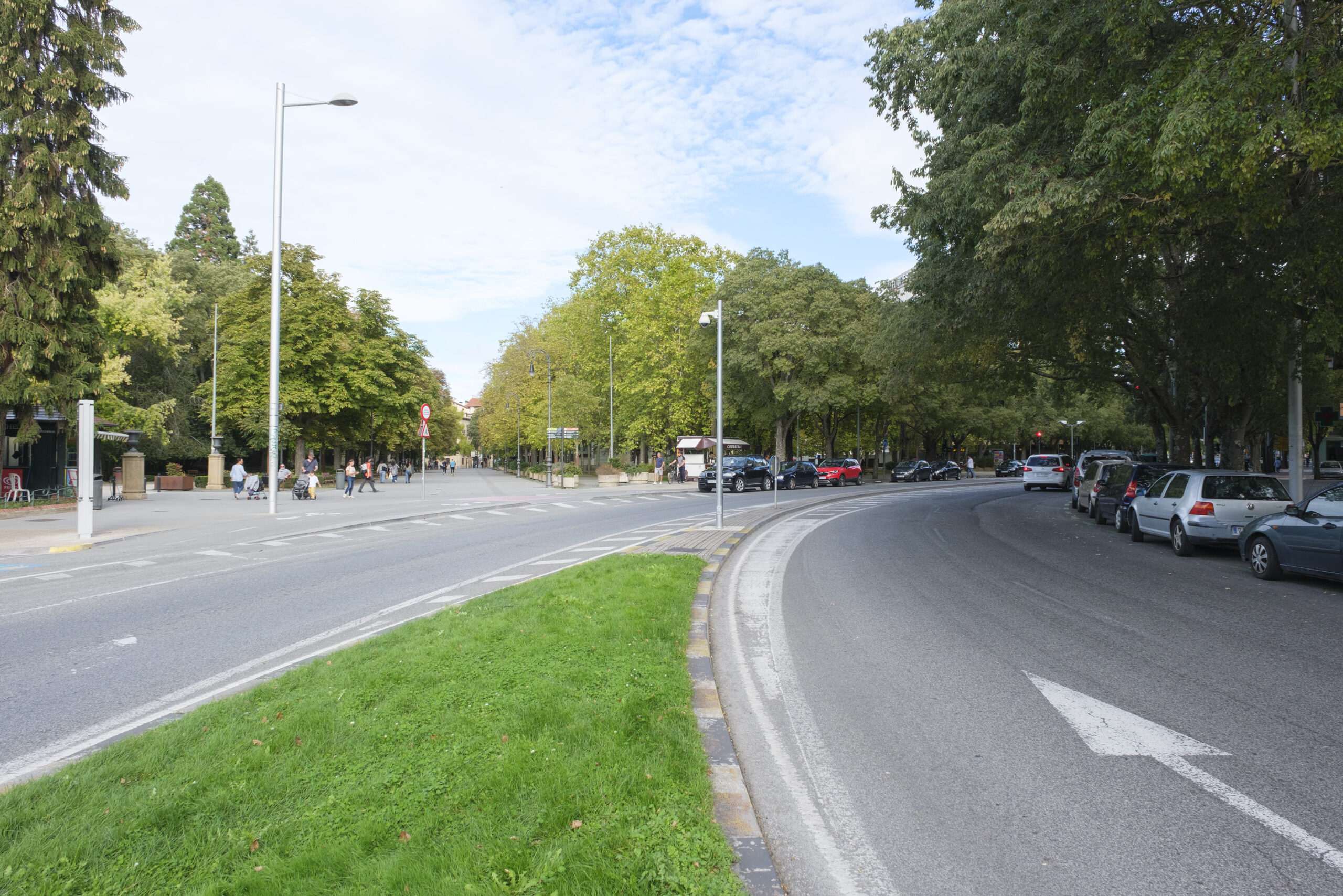 Reordenación y renaturalización del tramo inicial de Pío XII en 2023: nuevas zonas verdes, carril bici y aceras ampliadas