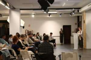 Iniciativa Komukide: Estudiantes se Unen para Transformar su Comunidad Local a Través de la Diputación
