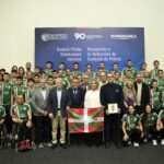 La vicelehendakari Bengoetxea recibe en Buenos Aires a la selección de Euskadi de pelota en su histórico debut oficial en un Mundial
