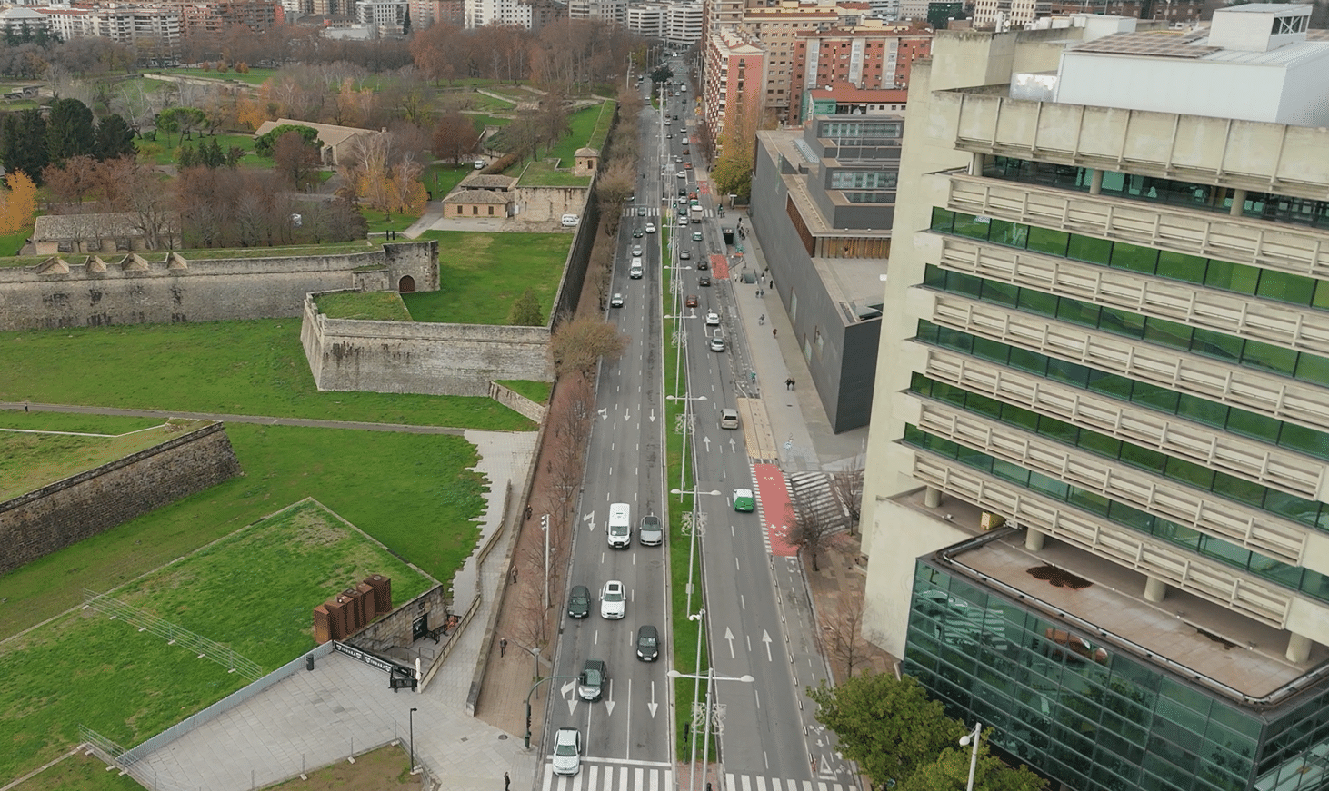 El Ayuntamiento no tomará acciones en el eje viario entre la avenida del Ejército y la carretera de Badostáin hasta que se finalize el PMUS de la Mancomunidad en