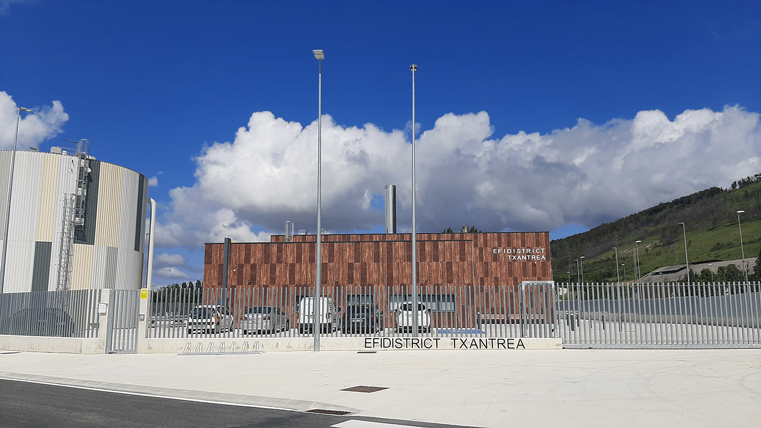 El Ayuntamiento de Pamplona destaca la importancia de las redes de calor y frío para la descarbonización urbana en un foro de Vitoria Gasteiz