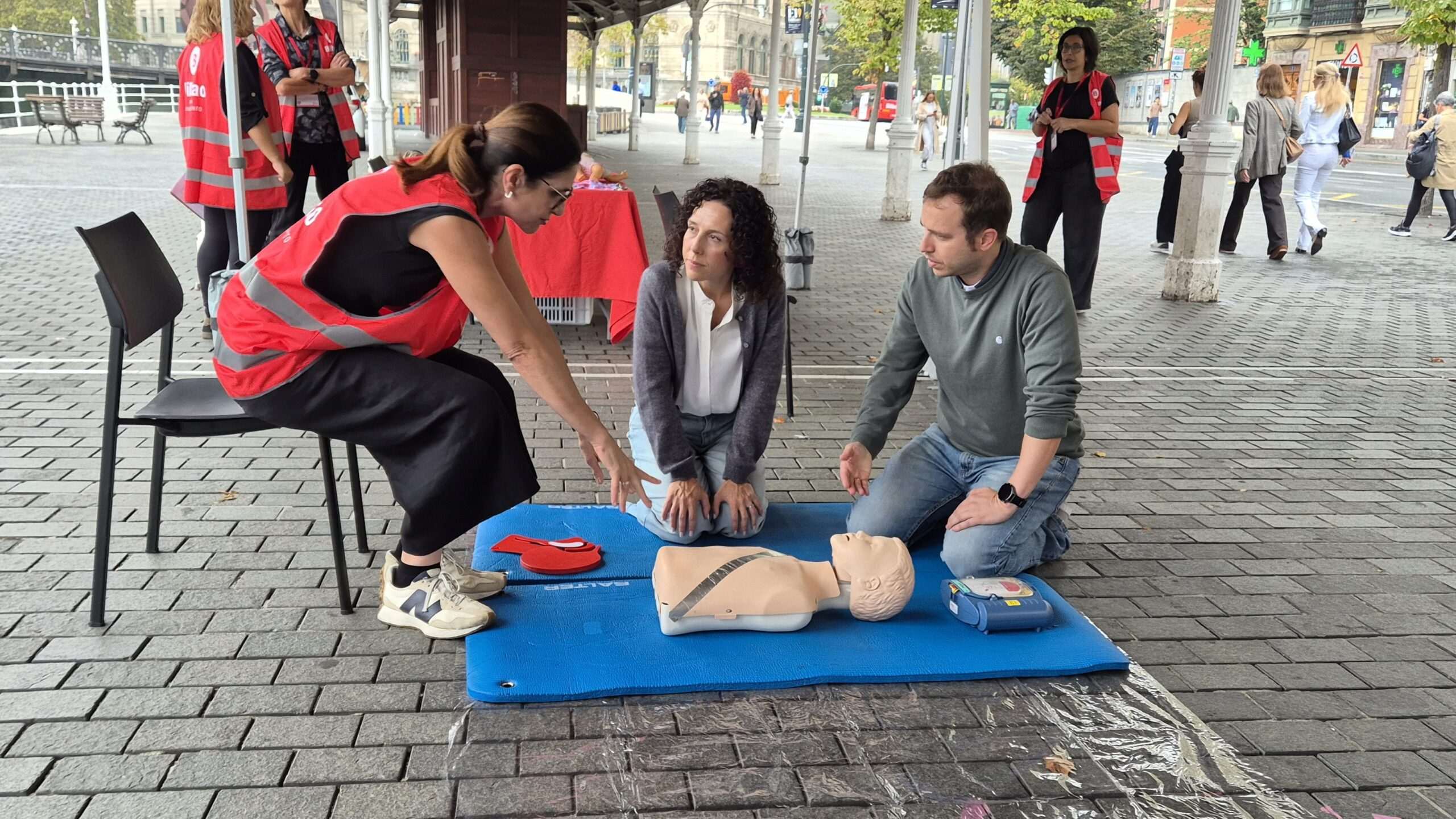 El Ayuntamiento refuerza la formación en reanimación cardiopulmonar para mejorar la respuesta ante una parada cardíaca