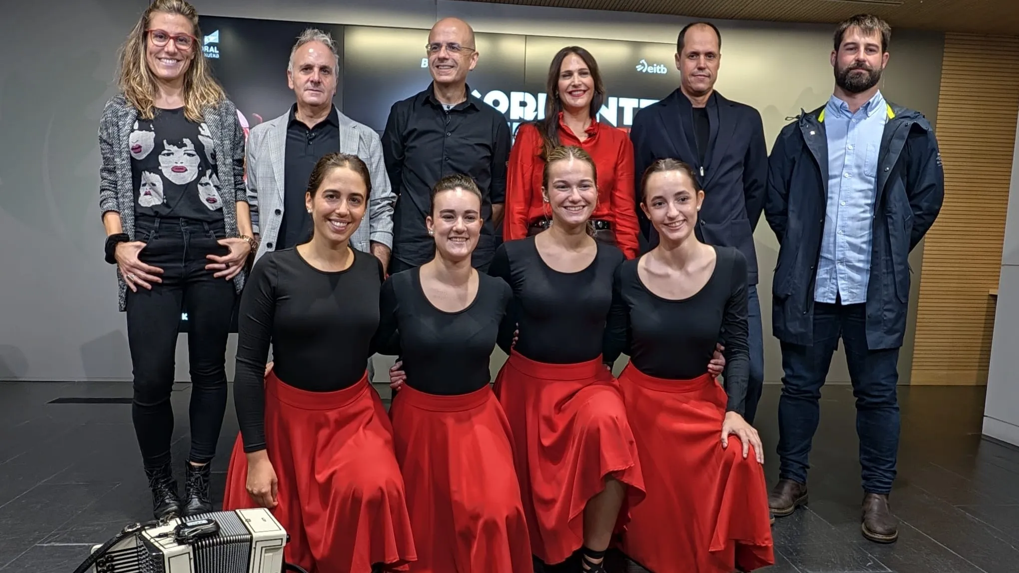 Más de 80 grupos de danza se darán cita en el Bizkaia Arena BEC para el evento 'Mundua Dantzan' de Korrontzi