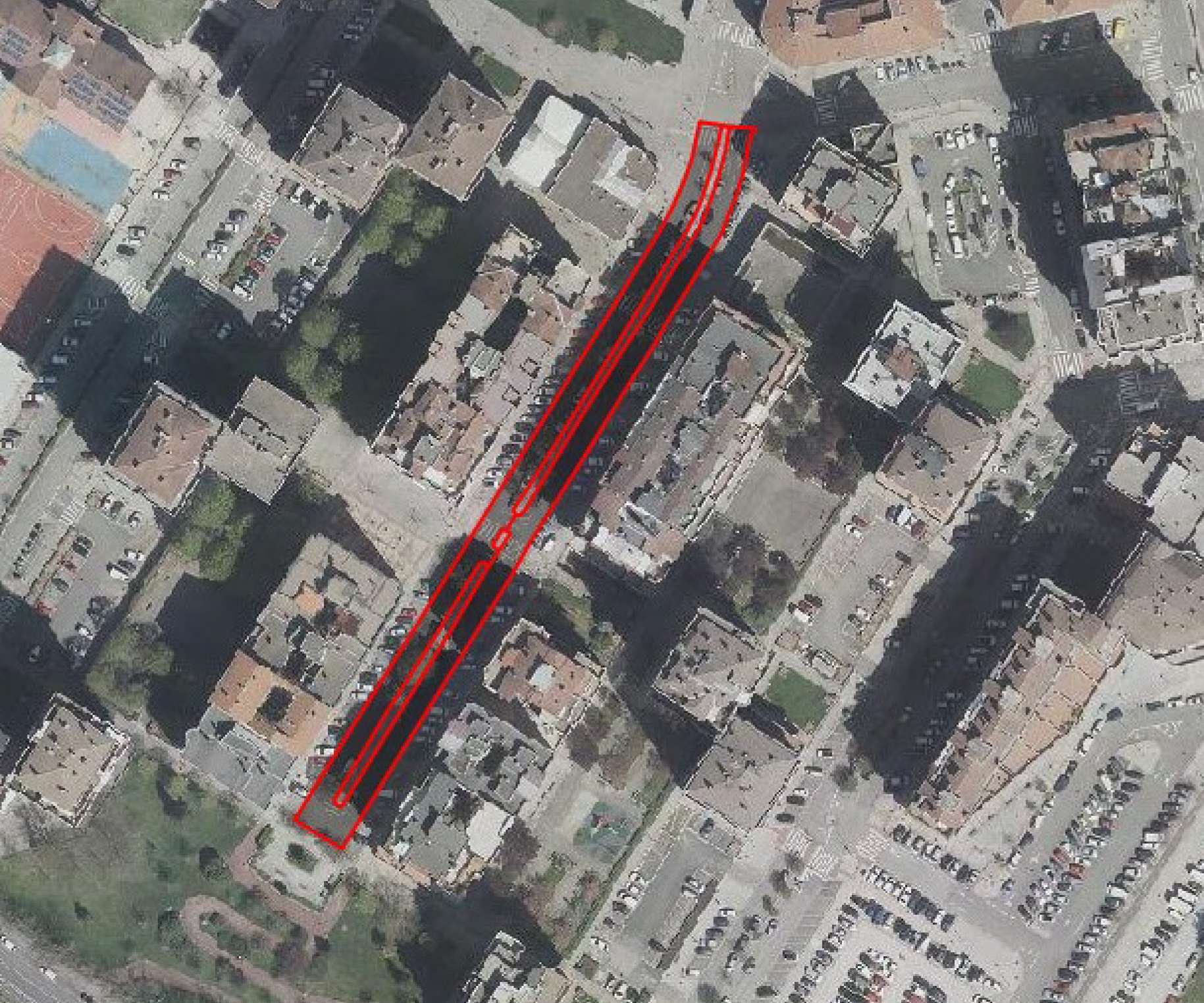 Corte de tráfico en la calle Luis Morondo de Azpilagaña por trabajos de asfaltado de martes a viernes de la próxima semana