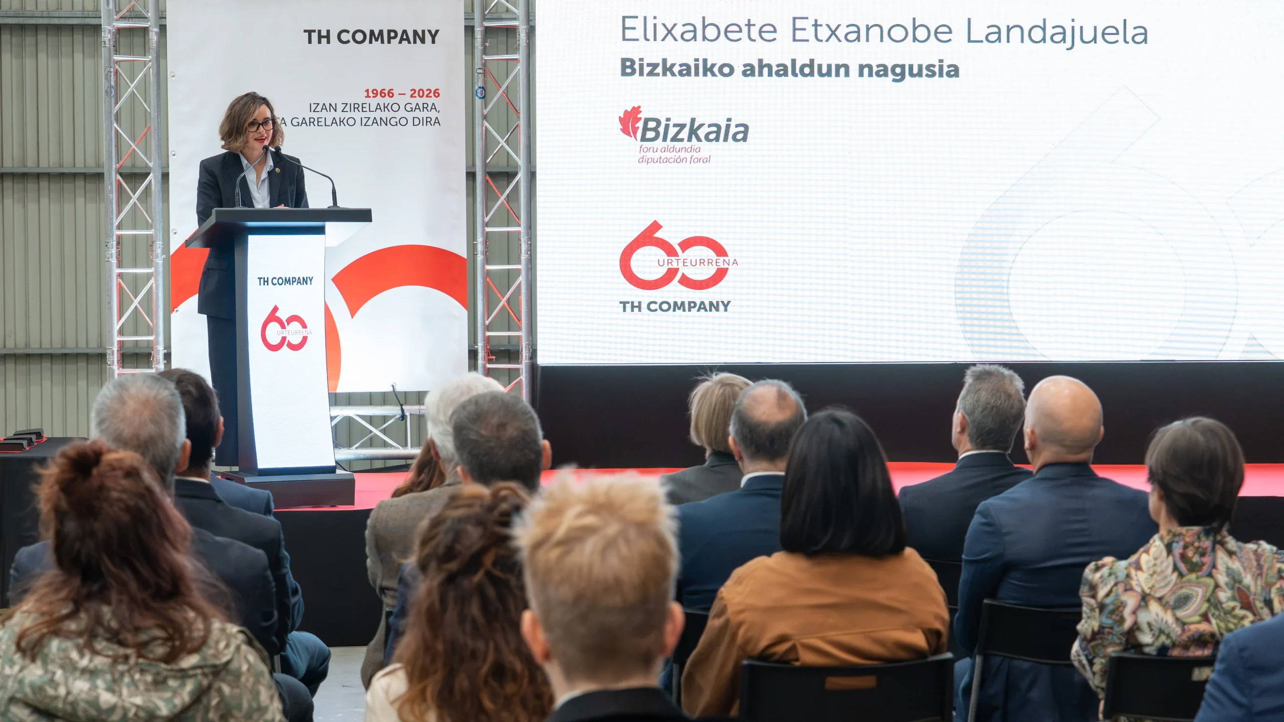 TH Company celebra 60 años en Mungia con el respaldo de las instituciones vascas